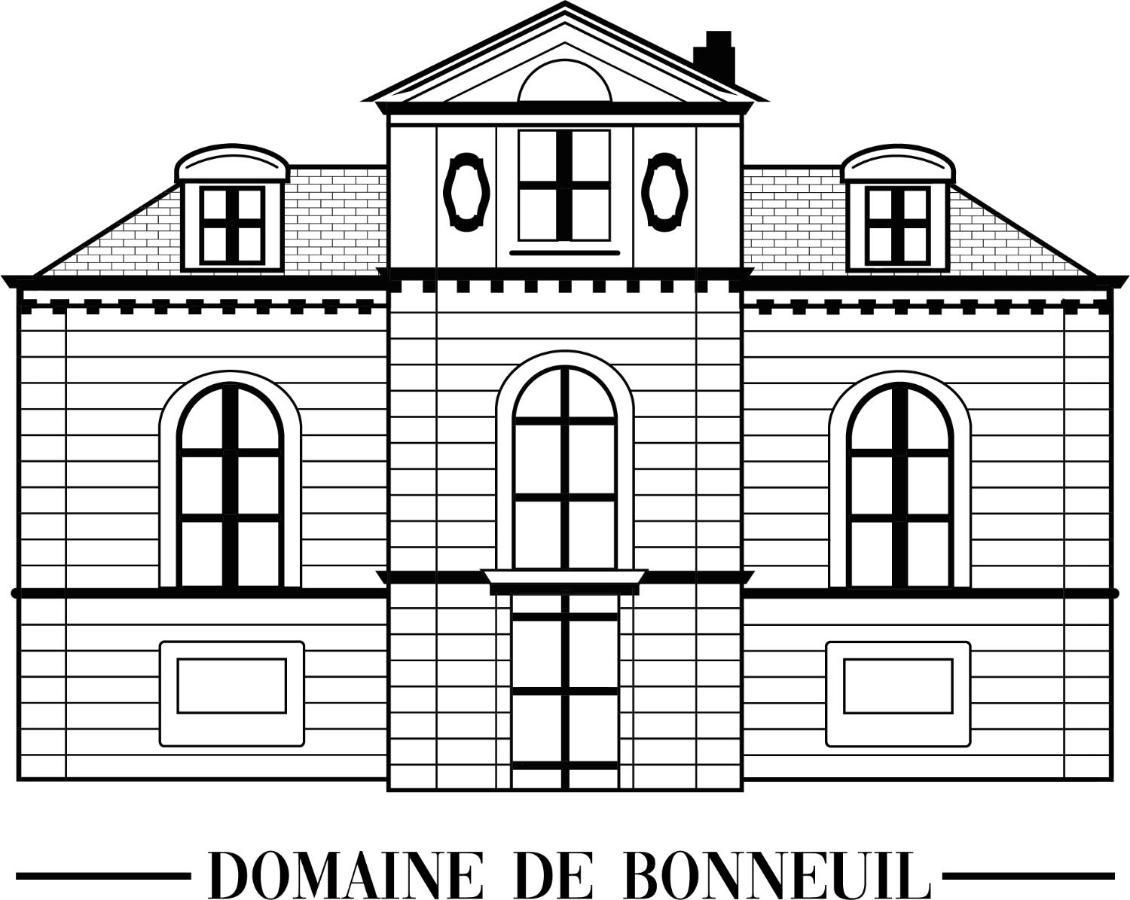 Domaine De Bonneuil Bed & Breakfast Exterior photo